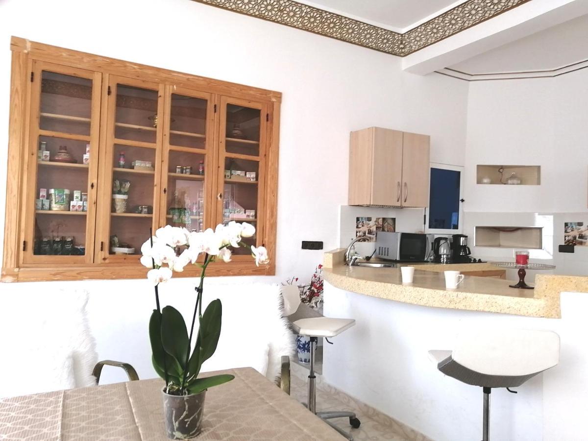 Sara House Nador Aparthotel Esterno foto