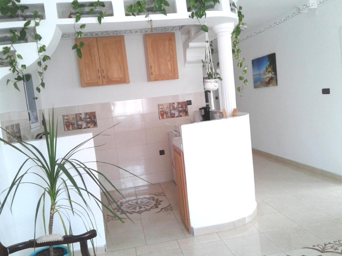 Sara House Nador Aparthotel Esterno foto