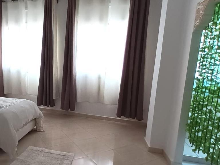 Sara House Nador Aparthotel Esterno foto